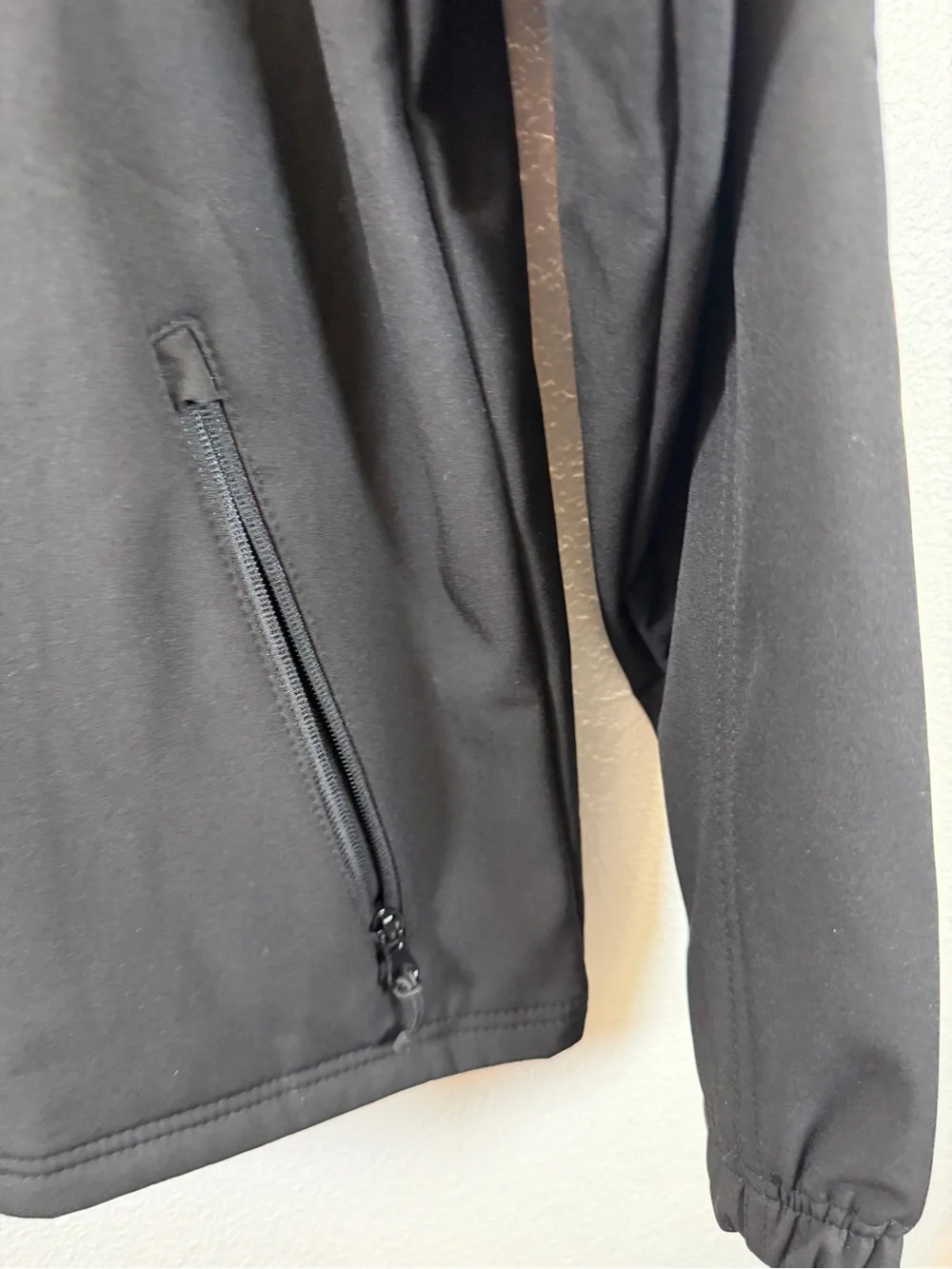 Ducks Unlimited Men's Black Performance Softshell Jacket